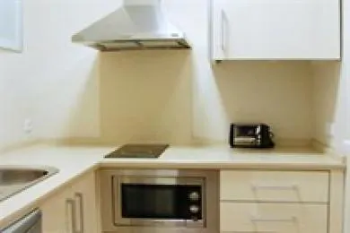 Apartamentos Metropolis Seville Apartment